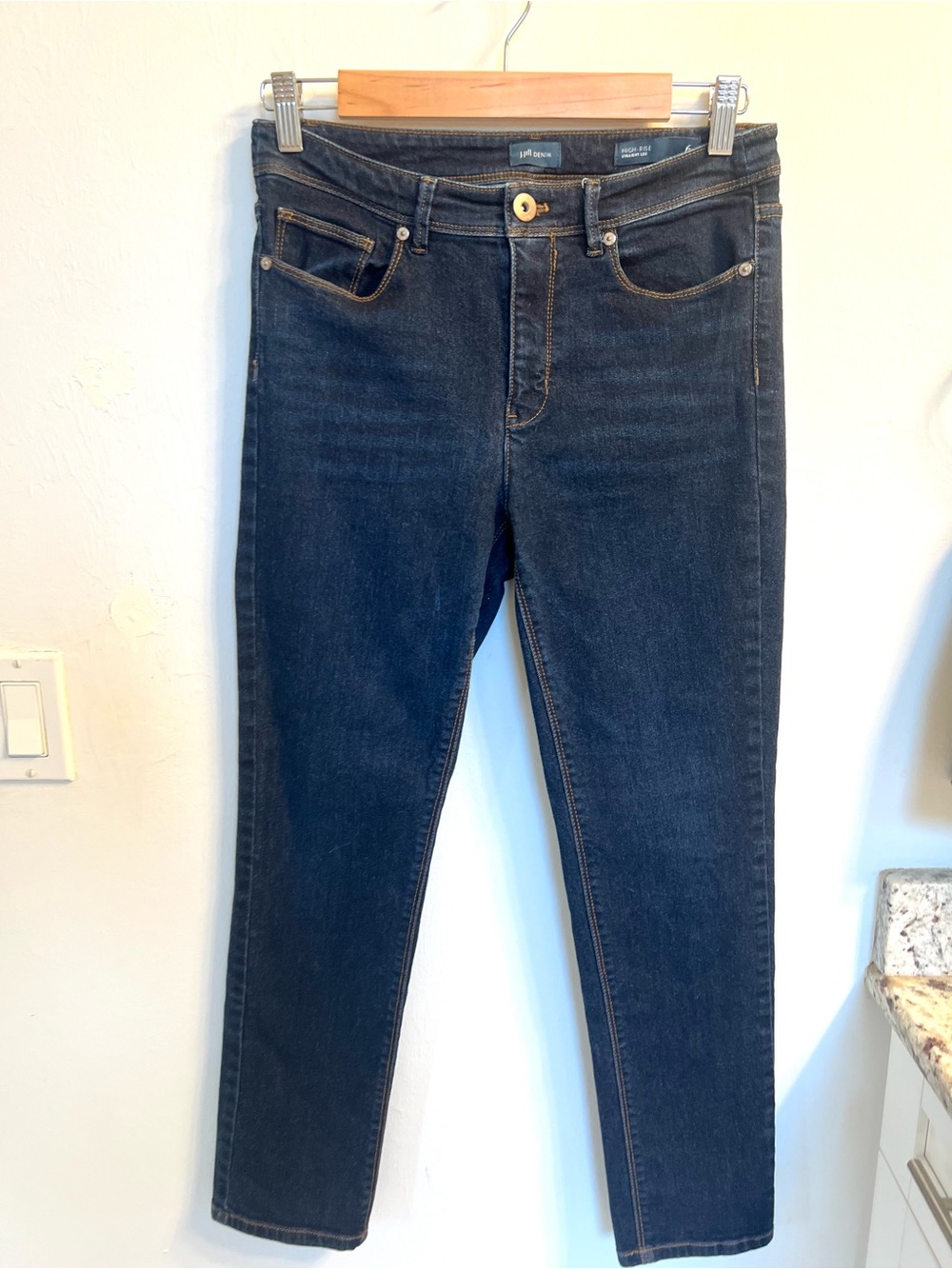 Dark Blue Women’s Straight leg petite Jeans